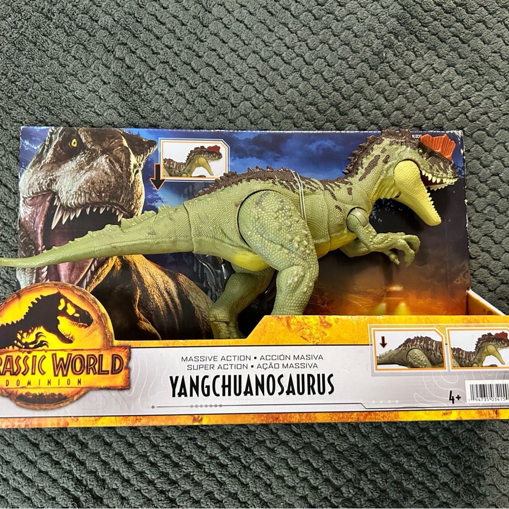 Jurassic World Dominion Massive Action Yangchuanosaurus Dinosaur ~ NEW
